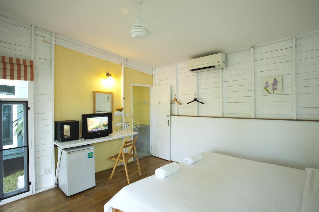 Sunshine Inn Resort Khao Lak Buitenkant foto