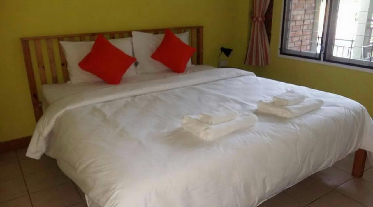 Sunshine Inn Resort Khao Lak Buitenkant foto