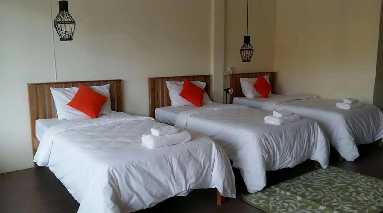 Sunshine Inn Resort Khao Lak Buitenkant foto